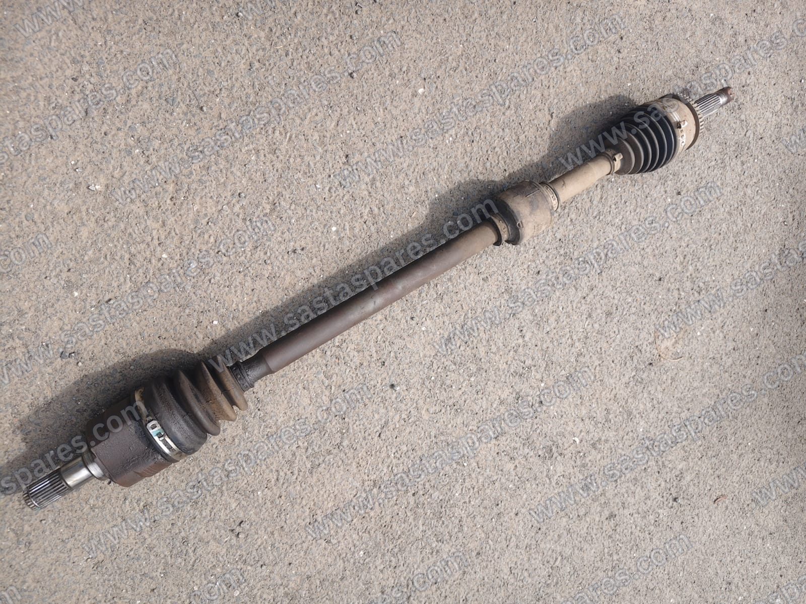 Front Axle - Right Side - Hyundai Verna fluidic petrol 2013