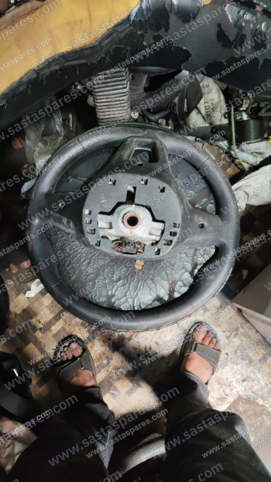 Nissan Magnite 2023 steering wheel