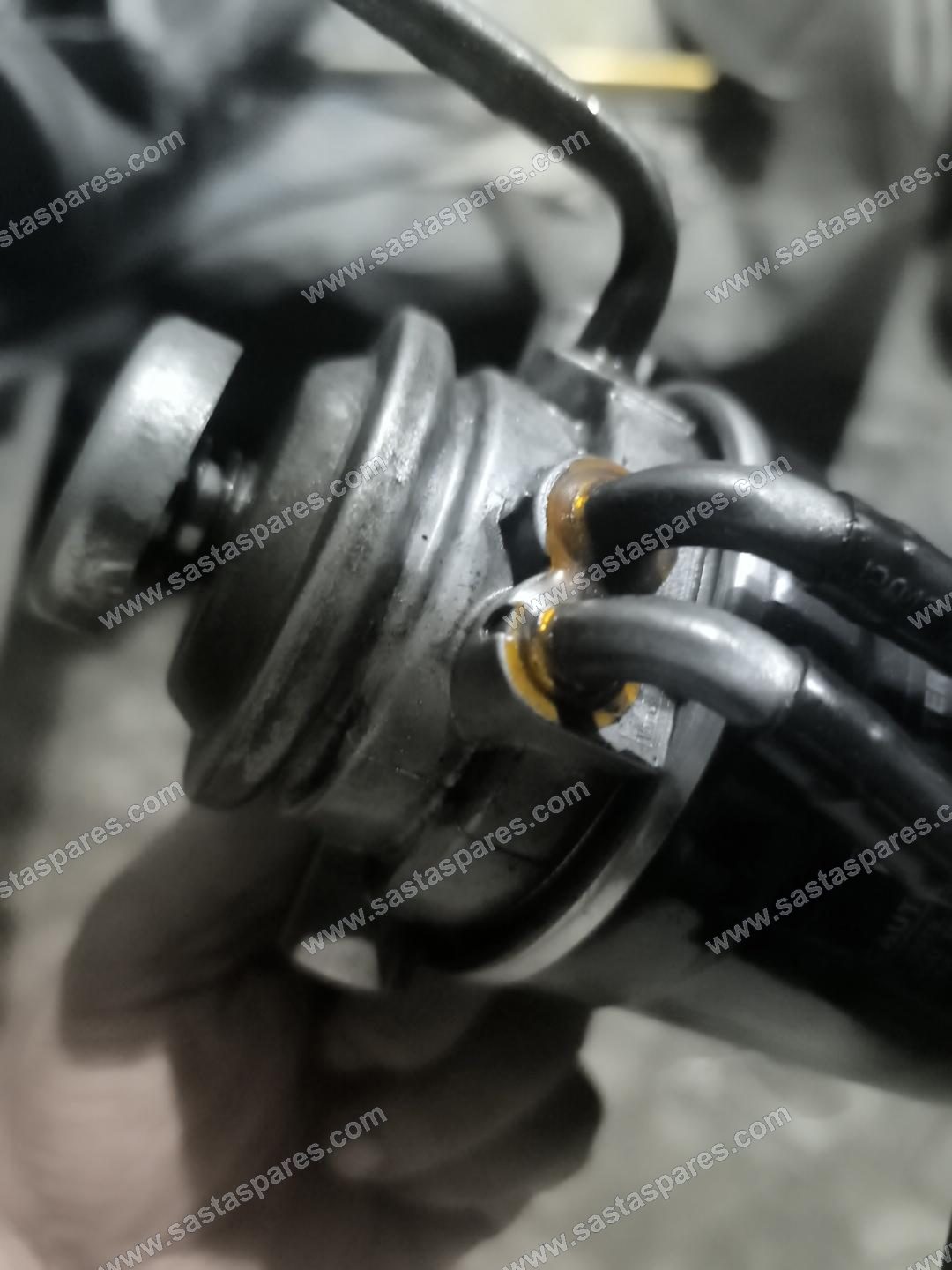 Fuel filter housing - Hyundai Elantra 2015 Diesel Automati, फ़ोटो 2